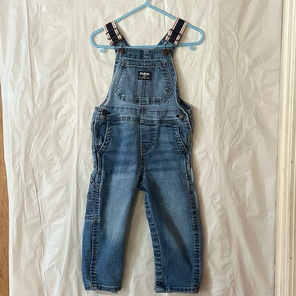 OshKosh B'gosh Toddler Boy Size 24 Months Overalls